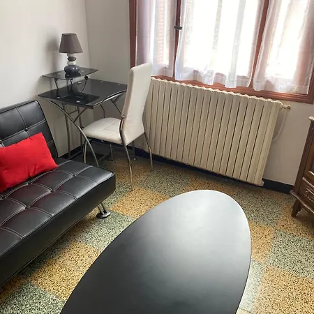 Lyvia Apartment *