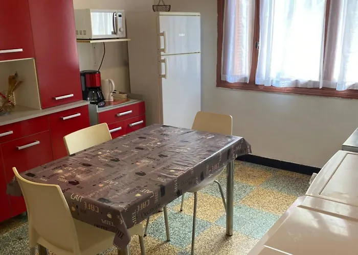 Daire Lyvia Serra-di-Ferro (Corsica)